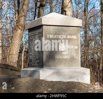 Das Maine Volunteer Infantry Monument von 20. auf Little Round Top im Gettysburg National Military Park in Gettysburg, Pennsylvania, USA Stockfoto