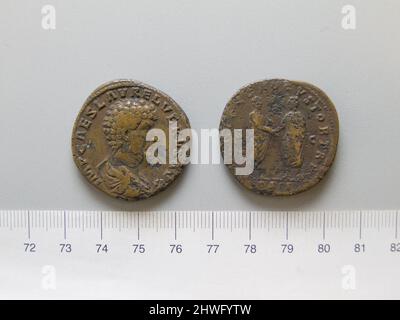 Sestertius von Lucius Verus, Mitkaiser von Rom aus Rom. Herrscher: Lucius Verus, Kaiser von Rom, 130–169 n. Chr., regiert 161–69 Münzstätte: Rom Künstler: Unbekannt Stockfoto