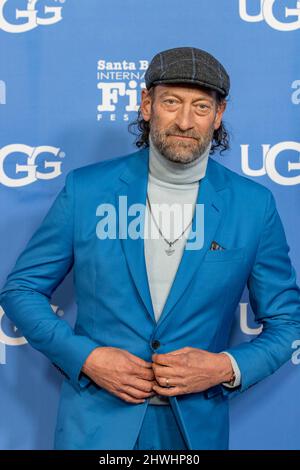 Santa Barbara, USA. 05. März 2022. Ankunft mit rotem Teppich, Troy Kotsur (CODA). Das Santa Barbara International Film Festival 37. ehrt Caitriona Balfe (Belfast), Ariana DeBose (West Side Story), Alana Haim (Licorice Pizza), Ciarán Hinds (Belfast), Emilia Jones (CODA), Troy Kotsur (CODA), Simon Rex (Red Rocket), Und Saniyya Sidney (King Richard) mit dem Virtuosos Award im Arlington Theater in Santa Barbara, Kalifornien, 5. März 2022. (Foto: Rod Rolle/Sipa USA) Quelle: SIPA USA/Alamy Live News Stockfoto