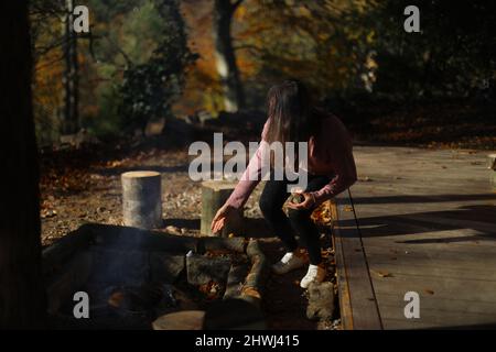 Die schriftliche Absicht wird auf ein Feuer in Beachyjax, einem Heilzentrum von Maloka, mit Sitz in Honley, West Yorkshire, gesetzt. Stockfoto