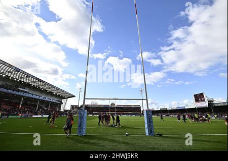 Gloucester, Großbritannien. 05. März 2022. Premiership Rugby. Gloucester Rugby V Northampton Saints. Kingsholm Stadium. Gloucester. Eine Gesamtansicht (GV) des Stadions vor dem Start des Rugby-Spiels Gloucester Rugby V Northampton Saints Gallagher Premiership. Kredit: Sport In Bildern/Alamy Live Nachrichten Stockfoto