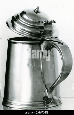 Tankard Hersteller: Samuel Vernon, Amerikaner, 1683–1737 Stockfoto