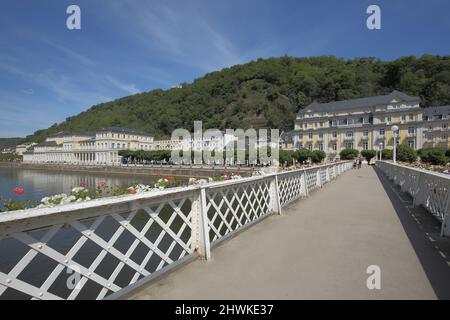 Blick auf die Kurbrücke, das Kurhaus und das Casino in Bad Ems, Rheinland-Pfalz, Deutschland Stockfoto