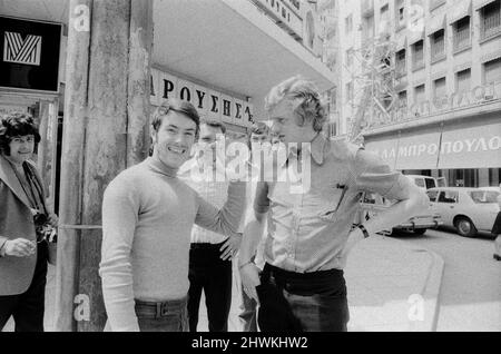 Die Spieler von Leeds United laufen durch die Stadt Salonike in Griechenland, bevor sie ihr Finale des Europapokal-Gewinners-Pokals 1973 gegen den AC Mailand im Kaftanzoglio-Stadion in Thessaloniki, Griechenland, antreten. Leeds verlor 0-1 im Finale nach einigen umstrittenen Entscheidungen des griechischen Schiedsrichters Christos Michas. 15. Mai 1973. Stockfoto