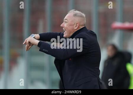 Perugia, Italien. 06. Mär, 2022. massimiliano alvini (Trainer perugia calcio) während AC Perugia gegen US Lecce, Italienisches Fußballspiel der Serie B in Perugia, Italien, 06 2022. März Quelle: Independent Photo Agency/Alamy Live News Stockfoto