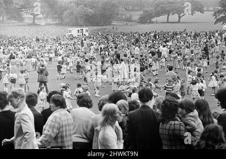 Kinder Country-Tanz in Teesside. 1973 Stockfoto