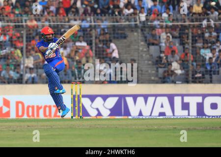 Dhaka, Bangladesch. 05. März 2022. Der afghanische Cricket-Spieler Usman Ghani in Aktion beim zweiten Spiel T20 zwischen der afghanischen Cricket-Mannschaft und Bangladesch im Sher-E-Bangla National Cricket Stadium. Afghanistan gewann durch 8 Wickets (mit 14 verbleibenden Bällen) Credit: SOPA Images Limited/Alamy Live News Stockfoto