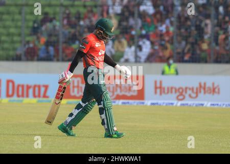 Dhaka, Bangladesch. 05. März 2022. Bangladesh Cricket-Spieler, Mushfiqur Rahim gesehen während der zweiten T20 Spiel zwischen Afghanistan Cricket-Team und Bangladesch im Sher-E-Bangla National Cricket Stadium. Afghanistan gewann mit 8 Wickets (mit noch 14 Bällen) (Foto: MD Manik/SOPA Images/Sipa USA) Credit: SIPA USA/Alamy Live News Stockfoto