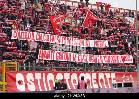 Stadio Renato Curi, Perugia, Italien, 06. März 2022, Bannerfan perugia beim Spiel AC Perugia gegen US Lecce - Italienische Fußball-Serie B Stockfoto