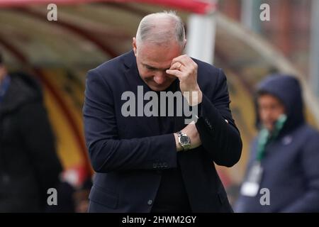 Perugia, Italien. 06. Mär, 2022. massimiliano alvini (Trainer perugia calcio) während AC Perugia gegen US Lecce, Italienisches Fußballspiel der Serie B in Perugia, Italien, 06 2022. März Quelle: Independent Photo Agency/Alamy Live News Stockfoto