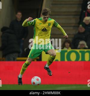 Norwich, Großbritannien. 06. März 2022. Brandon Williams von Norwich City in Aktion während des Premier League-Spiels zwischen Norwich City und Brentford in der Carrow Road, Norwich, England am 5. März 2022. Foto von Ken Sparks. Nur zur redaktionellen Verwendung, Lizenz für kommerzielle Nutzung erforderlich. Keine Verwendung bei Wetten, Spielen oder Veröffentlichungen einzelner Clubs/Vereine/Spieler. Kredit: UK Sports Pics Ltd/Alamy Live Nachrichten Stockfoto