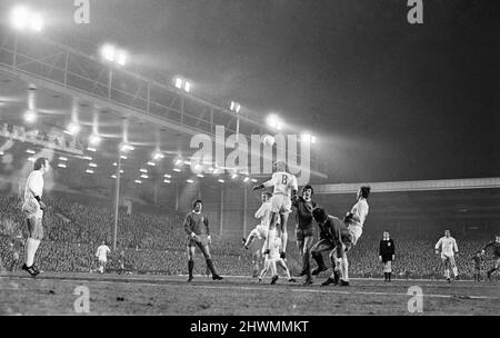 Liverpool 3-0 Bayern München, Inter-Cities Fairs Cup Viertelfinale 1. Leg Match in Anfield, Mittwoch, 10.. März 1971. Unser Bild zeigt ... Spiel Aktion. Stockfoto