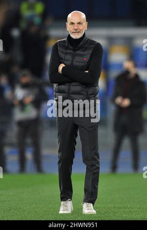 Napoli, Italien. 06. März 2022. Stefano Pioli Trainer von Mailand, während des Spiels der italienischen Serie A Liga zwischen Napoli gegen Mailand Endergebnis, Napoli 0, Mailand 1, Spiel im Diego Armando Maradona Stadion gespielt. Napoli, Italien, 06. März 2022. Quelle: Vincenzo Izzo/Alamy Live News Stockfoto