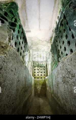 Die Höhlen von Beit Guvrin in Israel - die unterirdische Stadt der alten Menschen Stockfoto