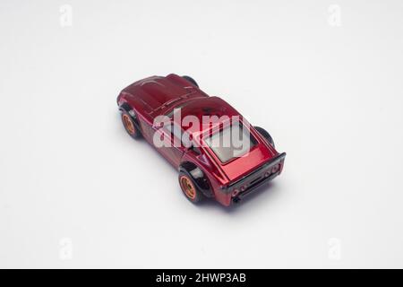 Kastanienbraune Coupé-Wagen aus Metalldruckguss Stockfoto