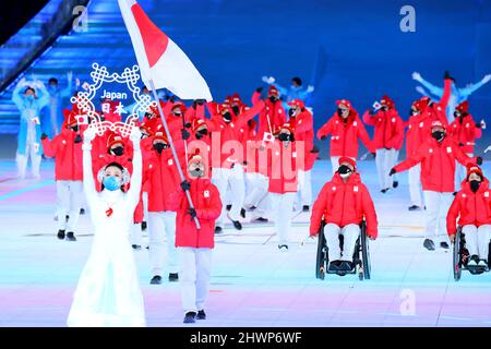 Japan Delegation (JPN), 4. MÄRZ 2022 : Eröffnungszeremonie der Paralympischen Winterspiele 2022 in Peking im Nationalstadion in Peking, China. (Foto von Naoki Nishimura/AFLO SPORT) Stockfoto