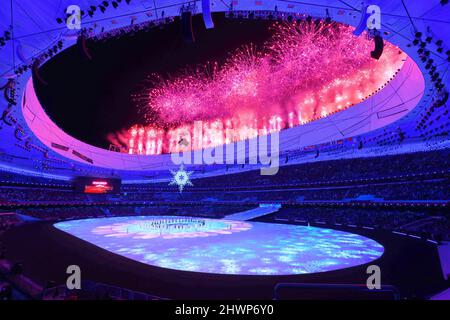 Feuerwerk, 4. MÄRZ 2022 : Eröffnungsfeier der Paralympischen Winterspiele 2022 in Peking im Nationalstadion in Peking, China. (Foto von Naoki Morita/AFLO SPORT) Stockfoto