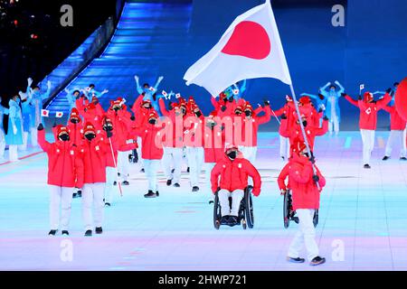 Japan Delegation (JPN), 4. MÄRZ 2022 : Eröffnungszeremonie der Paralympischen Winterspiele 2022 in Peking im Nationalstadion in Peking, China. Quelle: Naoki Nishimura/AFLO SPORT/Alamy Live News Stockfoto