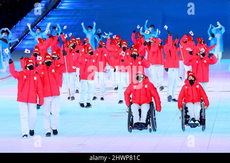 Japan Delegation (JPN), 4. MÄRZ 2022 : Eröffnungszeremonie der Paralympischen Winterspiele 2022 in Peking im Nationalstadion in Peking, China. (Foto von Naoki Nishimura/AFLO SPORT) Stockfoto