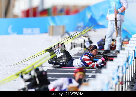 Oksana Masters (USA), 5. MÄRZ 2022 - Biathlon: Frauen-Sprint 6km während der Paralympischen Winterspiele 2022 in Peking im National Biathlon Center in Zhangjiakou, Hebei, China. (Foto von Yohei Osada/AFLO SPORT) Stockfoto