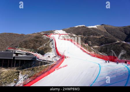 Peking, China. 5. März 2022. Allgemeine Ansicht, 5. März 2022 - Alpinski : Abfahrt im Yanqing National Alpine Skiing Center während der Paralympischen Winterspiele in Peking 2022 in China. Kredit: MA SPORT/AFLO/Alamy Live Nachrichten Stockfoto