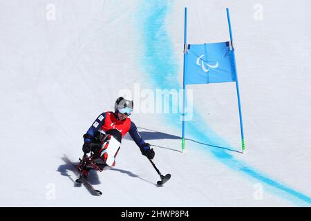 Peking, China. 5. März 2022. Momoka Muraoka (JPN) Alpine Skiing : Frauen-Abfahrt während der Paralympischen Winterspiele 2022 in Peking im Nationalen Alpinen Ski-Zentrum in Peking, China . Quelle: Naoki Nishimura/AFLO SPORT/Alamy Live News Stockfoto