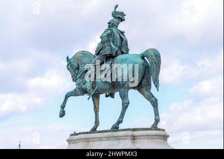 Viktor-Emanuel-II-Denkmal (Altar des Vaterlandes), mit Bronzestatue zu Ehren des ersten Königs von Italien, auf der Piazza Venezia, Rom, Italien Stockfoto