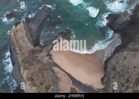 Portugal, Algarve, Vila do Bispo, Luftblick auf Mirouco Beach Stockfoto