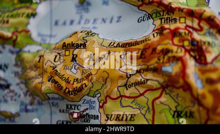 Türkei Land auf geprägter Karte. Topografische und physische Karte. Nahaufnahme geprägte Landkarte der Türkei. Stockfoto