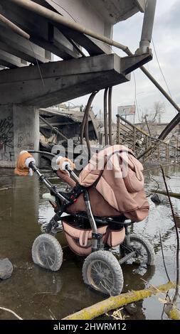 Die Situation in Irpin, West-nordwestlich von Kiew, Ukraine, während der russischen Invasion, als Russland die Ukraine am 24. Februar einmarschierte, am 7. März, Stockfoto