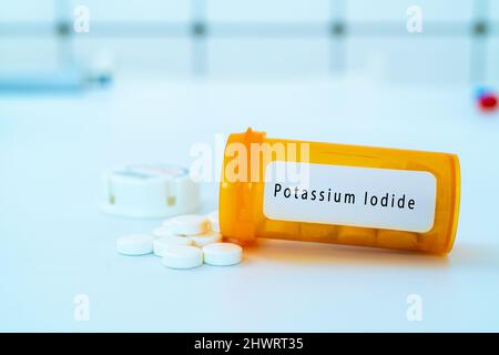 Tabletten mit Jod-Natriumiodid und Kaliumiodid zur Verwendung bei radioaktiver Kontamination Stockfoto