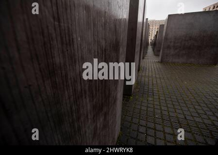 Elemente des Holocaust-Mahnmals in Berlin, Deutschland. Stockfoto