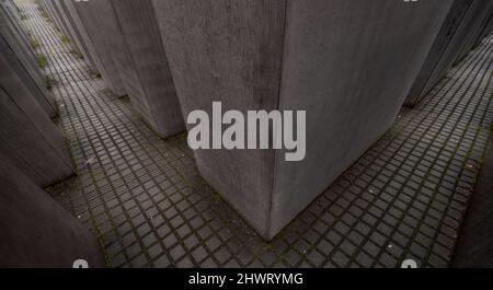 Elemente des Holocaust-Mahnmals in Berlin, Deutschland. Stockfoto