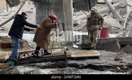 Die Situation in Irpin, West-nordwestlich von Kiew, Ukraine, während der russischen Invasion, als Russland die Ukraine am 24. Februar einmarschierte, am 7. März, Stockfoto