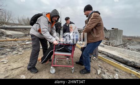 Die Situation in Irpin, West-nordwestlich von Kiew, Ukraine, während der russischen Invasion, als Russland die Ukraine am 24. Februar einmarschierte, am 7. März, Stockfoto