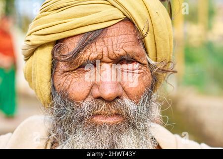 Indien Madhya Pradesh Orchha. Porträt eines Mannes Stockfoto