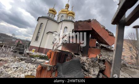 Die Situation in Irpin, West-nordwestlich von Kiew, Ukraine, während der russischen Invasion, als Russland die Ukraine am 24. Februar einmarschierte, am 7. März, Stockfoto