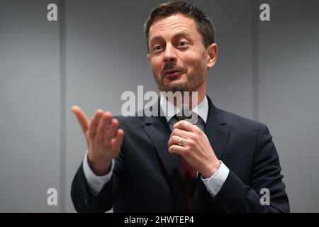 Der slowakische Premierminister Eduard Heger während eines Besuchs auf dem Campus von South Kensington am Imperial College London. Bilddatum: Montag, 7. März 2022. Stockfoto