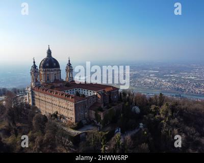 Luftaufnahme der Basilika Superga im Piemont Stockfoto