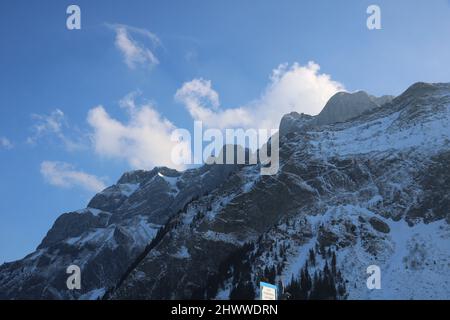 Spiralwolke über dem Berg Pilatus. Stockfoto