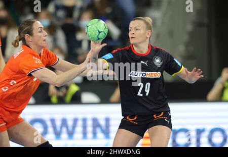 Krefeld, Deutschland. 03. Mär, 2022. firo: 03/03/2022 Handball: Frauen Frauen Landschaftsspiel EM, Qualifikation DHB Frauen Nationalmannschaft. Deutschland - Niederlande, Holland Duels, Antje Lauenroth Credit: dpa/Alamy Live News Stockfoto