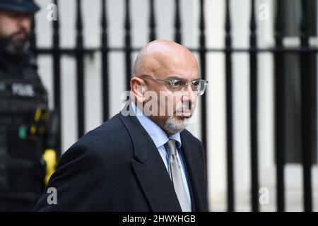 London, Großbritannien. 8. März 2022. Nadhim Zahawi Minister für Bildung kommt zu einem Kabinettstreffen in der Downing Street Credit: MARTIN DALTON/Alamy Live News Stockfoto