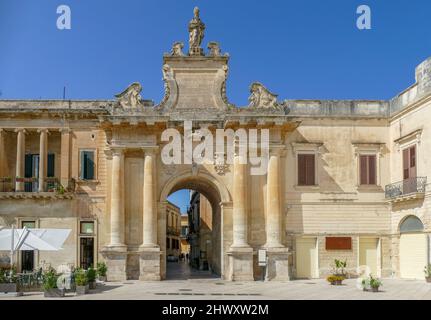 Porta San Biagio in Lecce, einer Stadt in Apulien, Italien Stockfoto