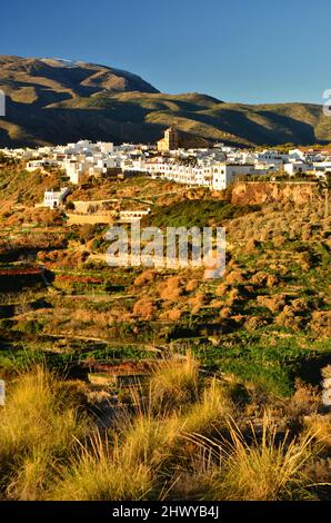 Dorf Padules an den kargen Südhängen der Sierra Nevada, Region Las Alpujarras Almeria Spanien. Stockfoto