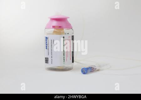 Natriumchlorid Fluorouracil zytotoxisches Medikament zur kontinuierlichen intravenösen Infusion Chemotherapie zur Behandlung von Krebs Stockfoto