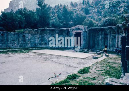 Nymphaeum des Zaghouan Aquädukts oder Aquädukts von Karthago mit einer Gesamtlänge von 132 km von den Quellen in Zaghouan bis Karthago (heute Tunis). Archivscan von einem Dia. April 1976. Stockfoto