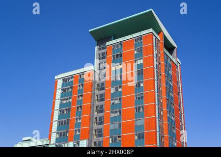 Außenansicht einer modernen Wohnung in der Nähe von Poplar in East London Stockfoto