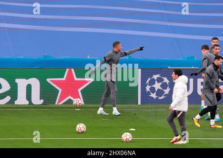 Madrid, Spanien. 08. März 2022. Madrid Spanien; 08.03.2022.- PSG trainiert einen Tag vor ihrem Treffen mit Real Madrid in der Champions League im Santiago Bernabéu-Stadion. Quelle: Juan Carlos Rojas/dpa/Alamy Live News Stockfoto