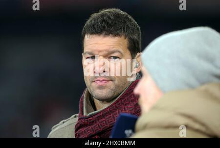 Little Boy, Deutschland. 08. Mär, 2022. firo 08.03.2022 Fuvuball UEFA Champions League CL CHL Saison 2021/2022 Runde der sechzehn zweiten Etappe FC Bayern Mvºnchen - RB Red Bull Salzburg TV-Experte Michael BALLACK Porträt Credit: dpa/Alamy Live News Stockfoto