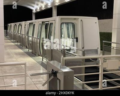 Straßenbahn am Bahnhof des Getty Center for the Arts in Los Angeles, CA Stockfoto